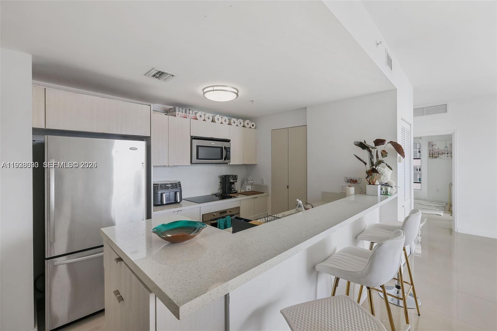 300 S Biscayne Blvd # 2616 Unit: T-2616