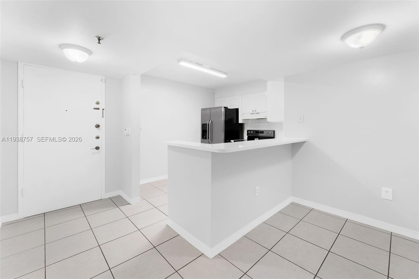 2642 Collins Ave # 309