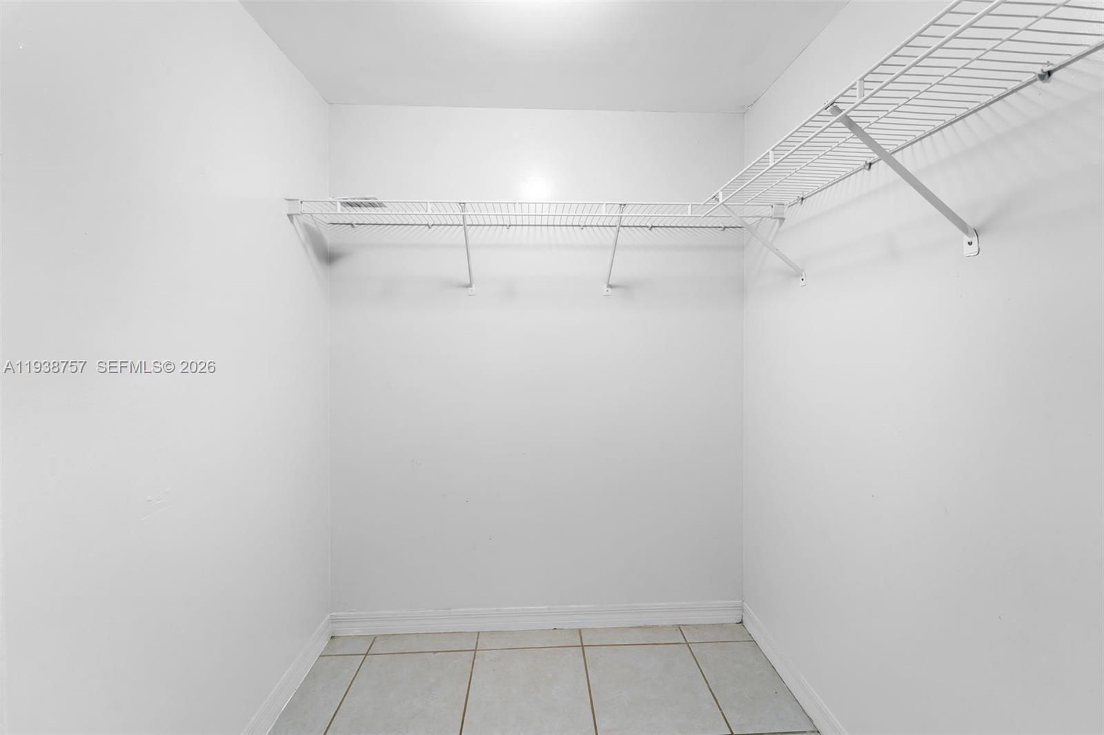 2642 Collins Ave # 309