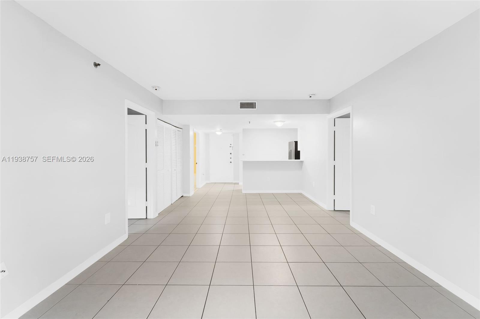 2642 Collins Ave # 309