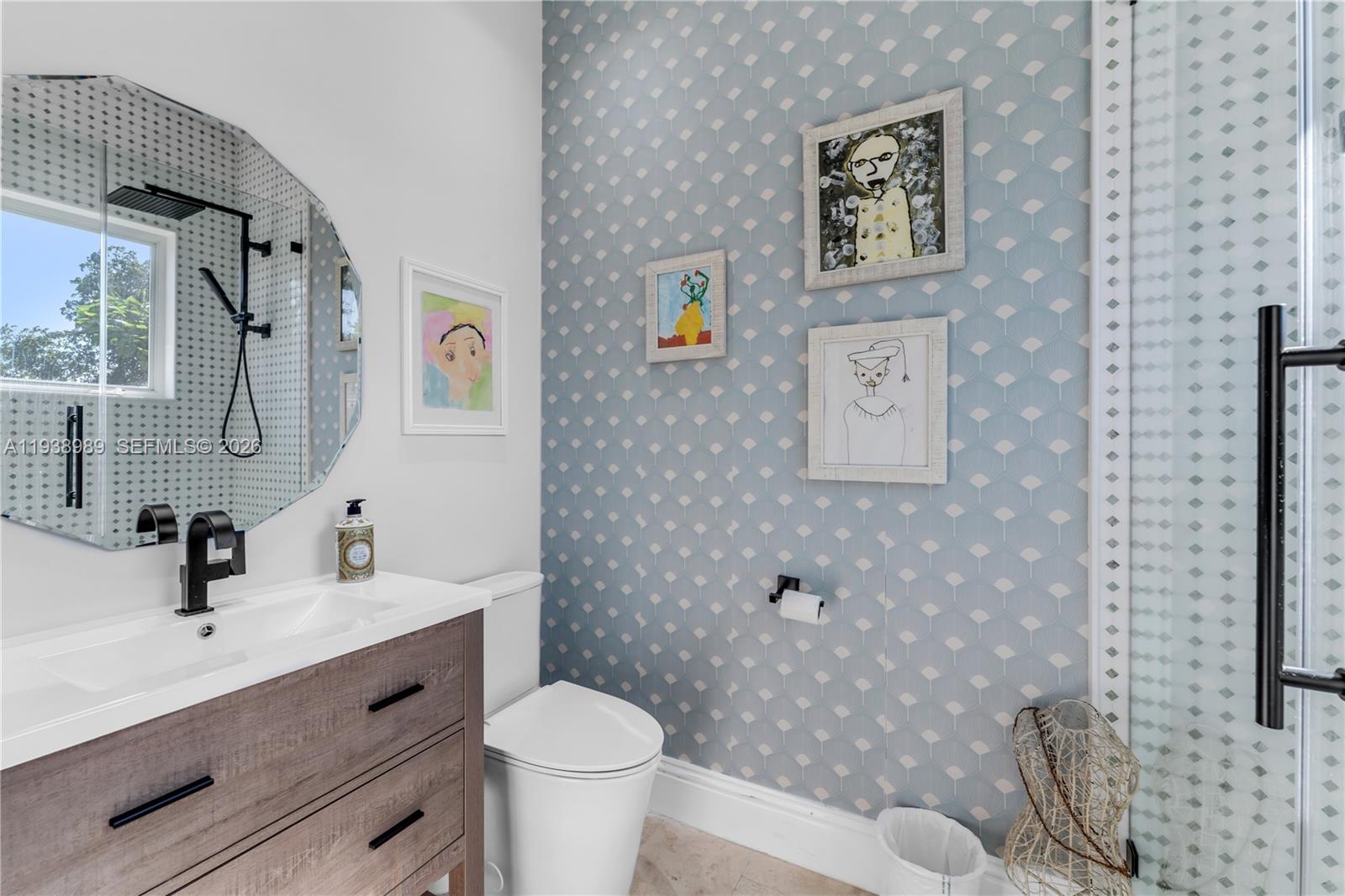 4819 University Drive # 4819