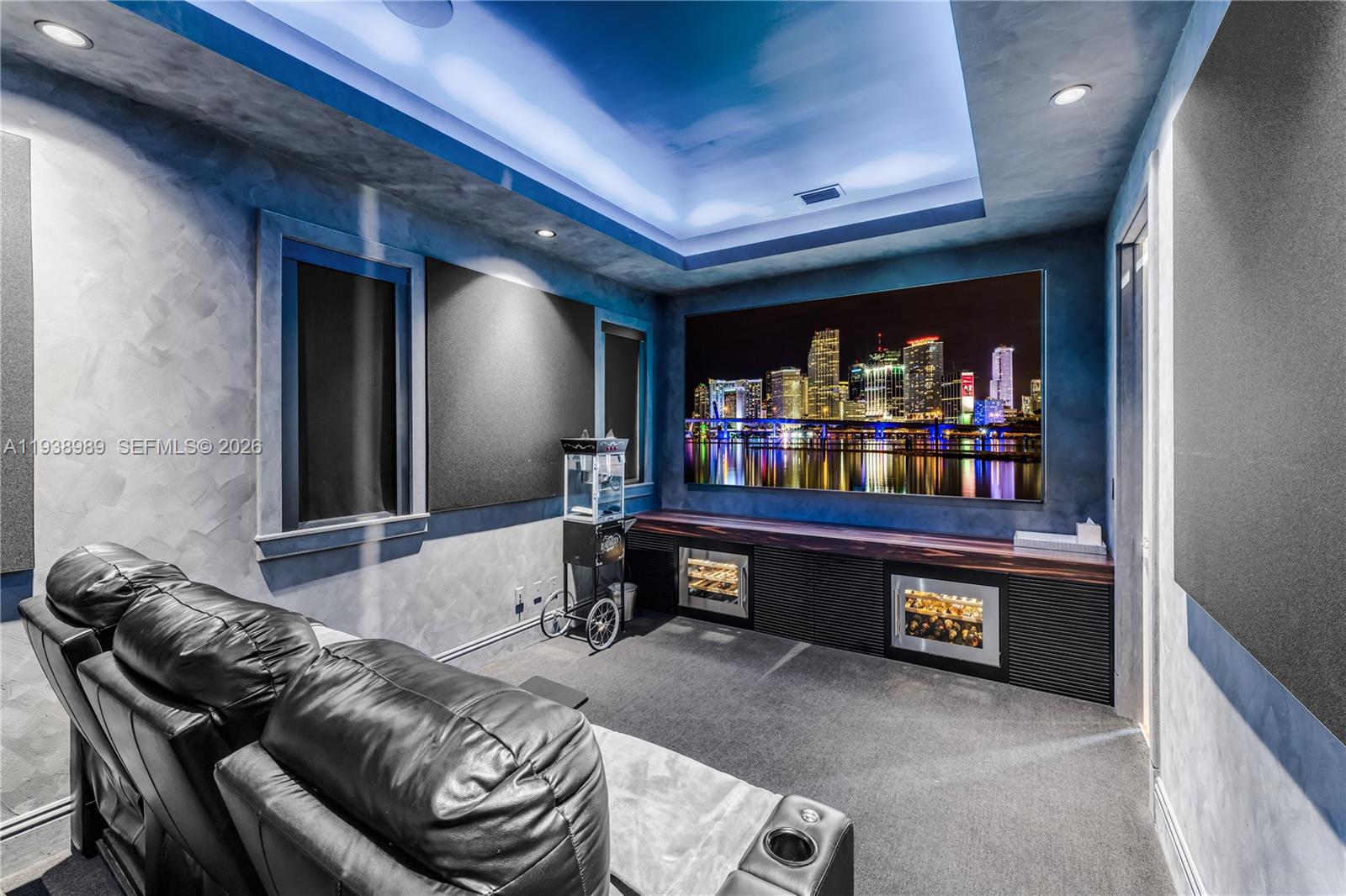 4819 University Drive # 4819