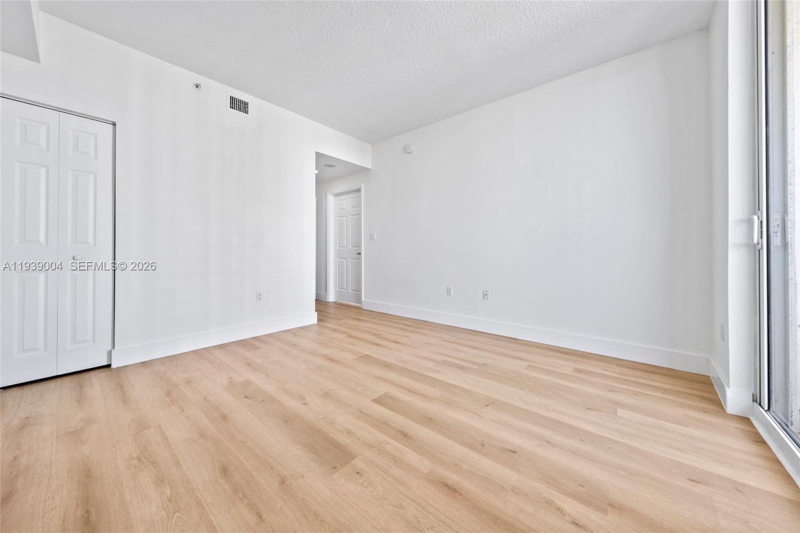 357 Almeria Ave # 1106
