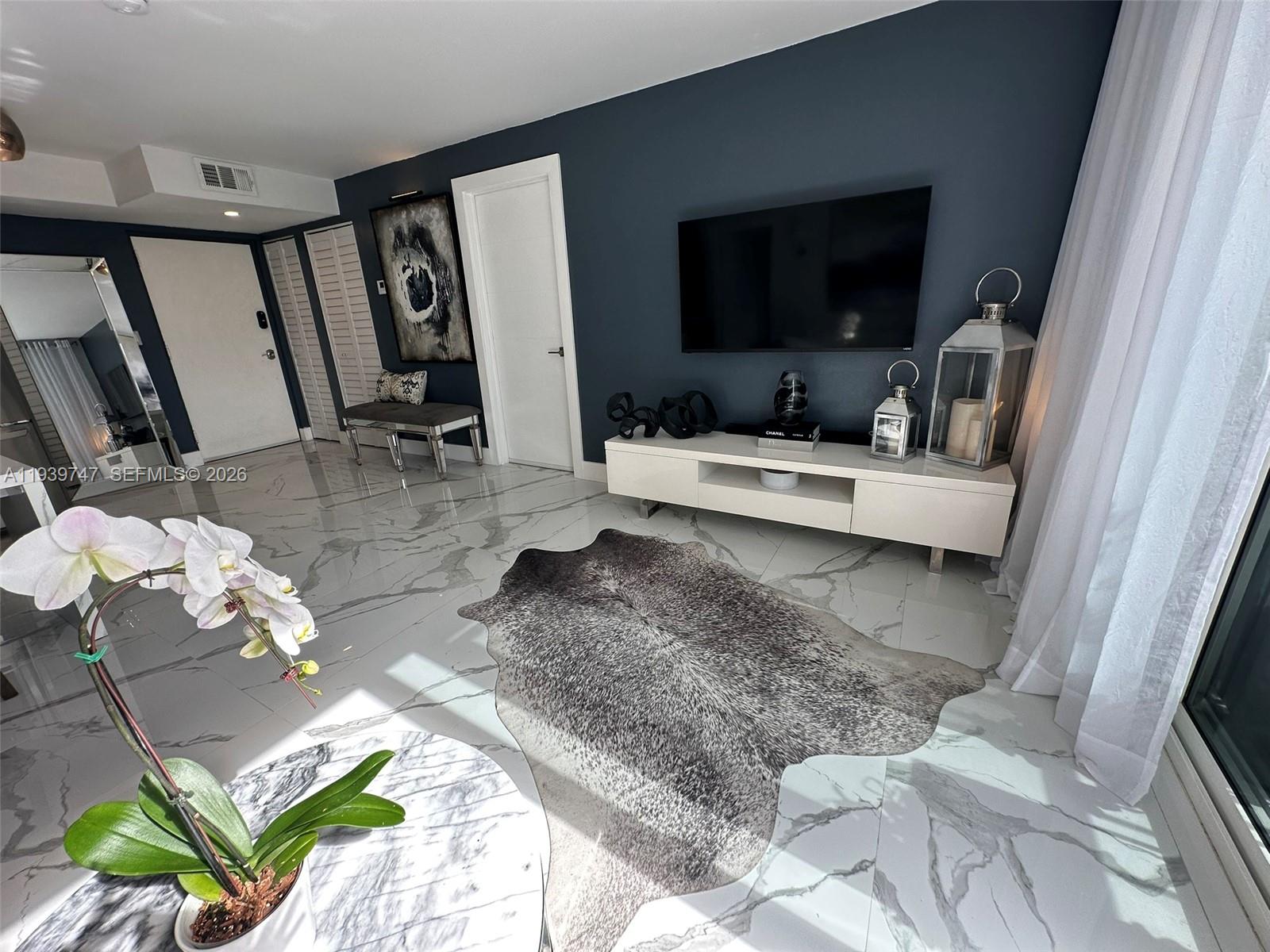 1740 NW N River Dr # 626