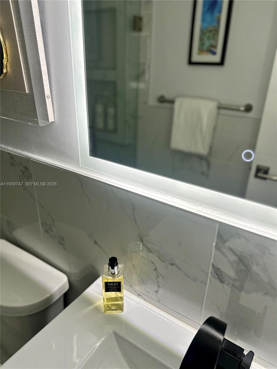 1740 NW N River Dr # 626