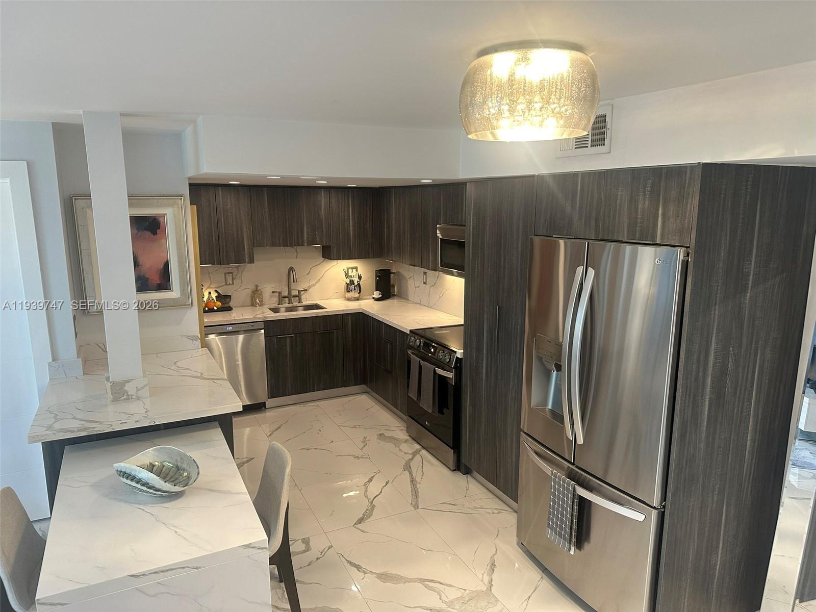 1740 NW N River Dr # 626