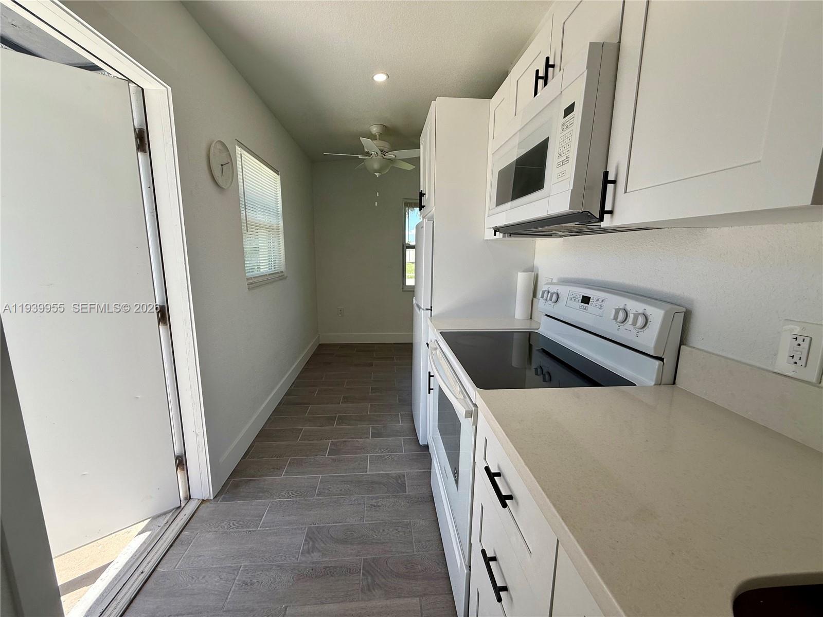 3460 Normandy Dr