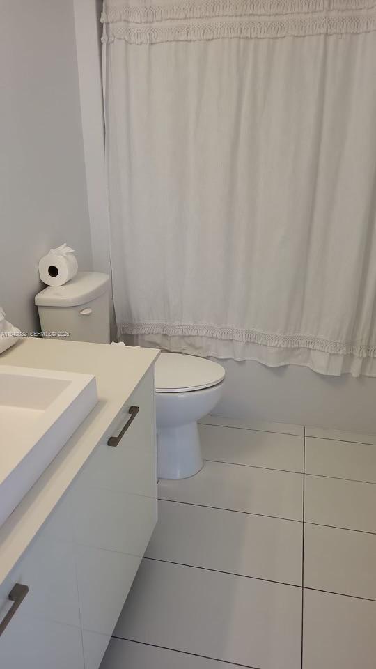 151 SE 1st St # 1403