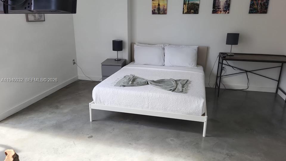 151 SE 1st St # 1403