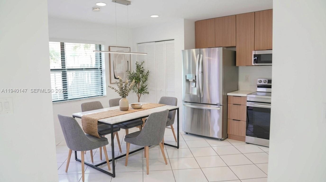 9023 SW 113th Place Cir W