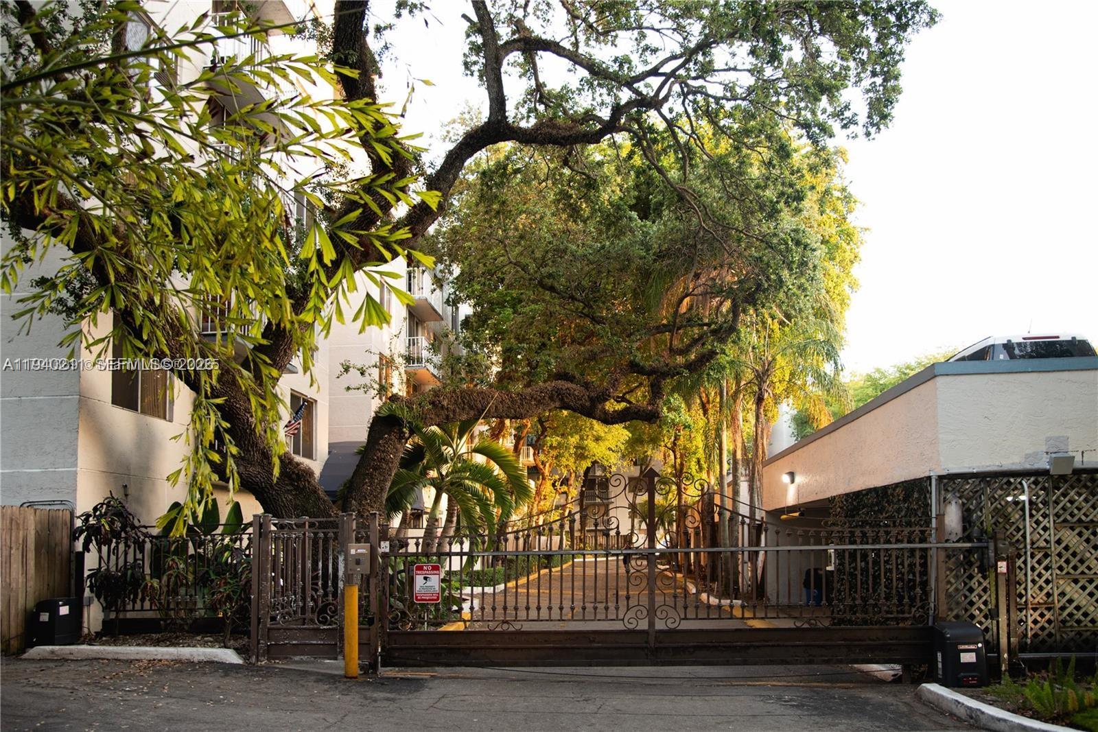 1740 NW N River Dr # 614