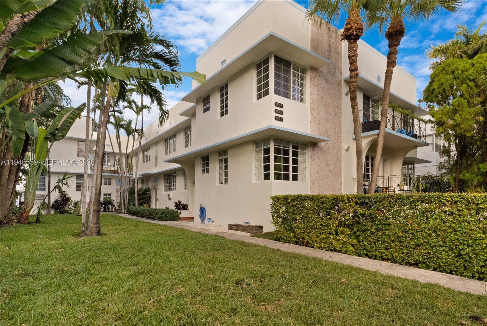 826 Euclid Ave # 11