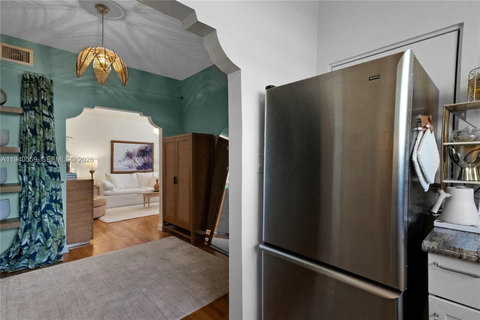 826 Euclid Ave # 11