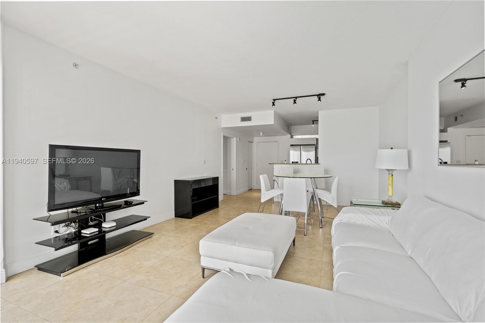335 S Biscayne Blvd # 2910