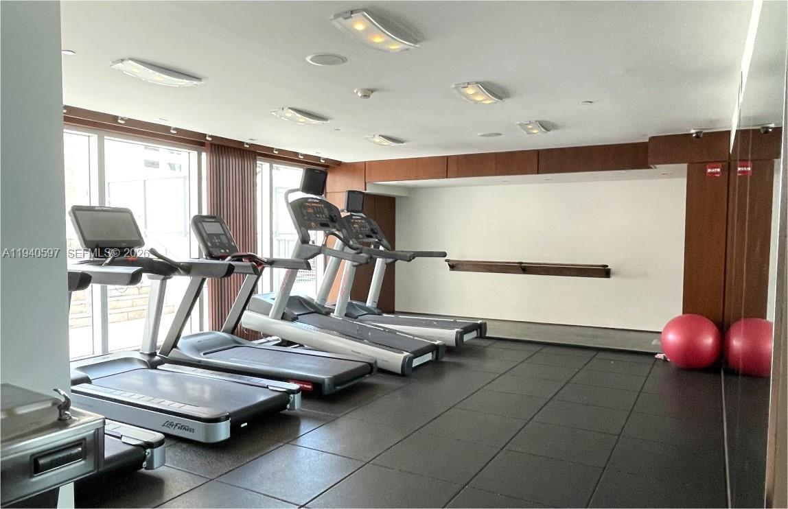 335 S Biscayne Blvd # 2910