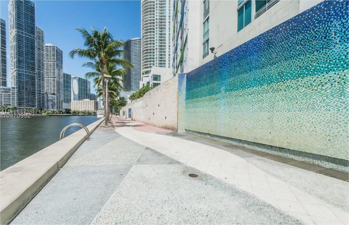 335 S Biscayne Blvd # 2910