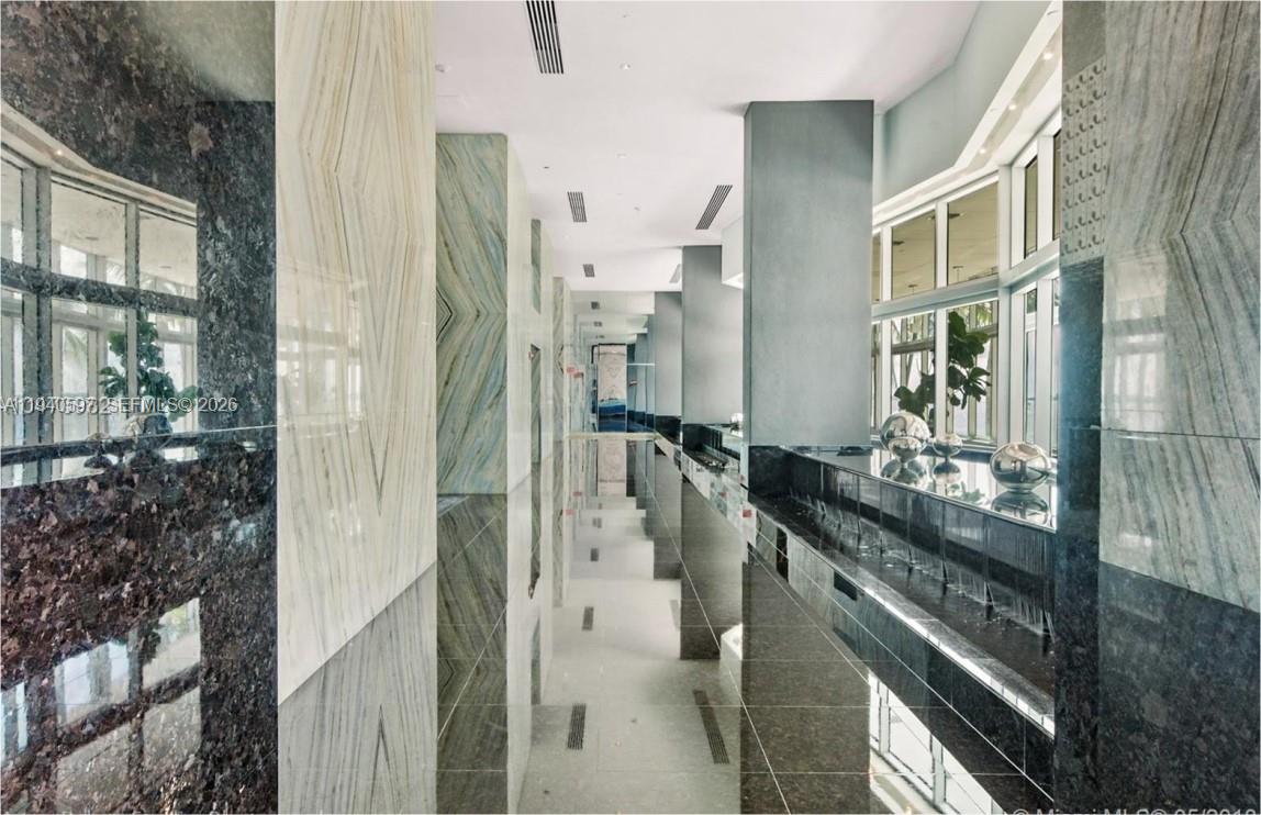 335 S Biscayne Blvd # 2910