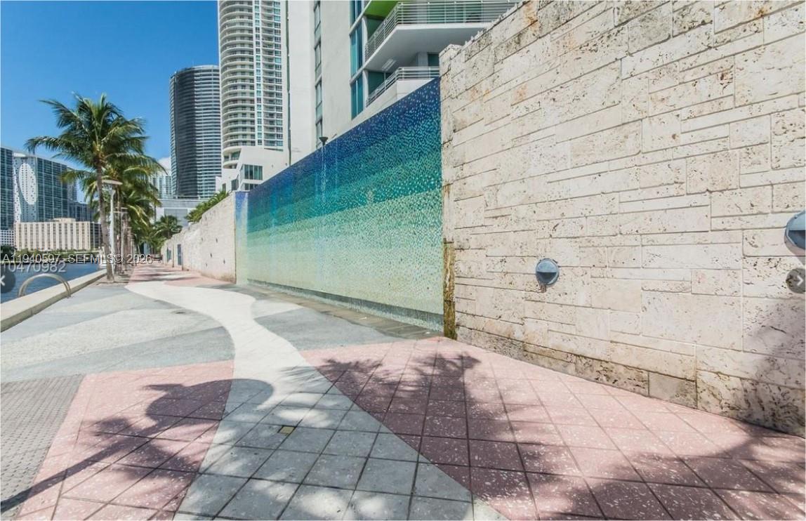335 S Biscayne Blvd # 2910