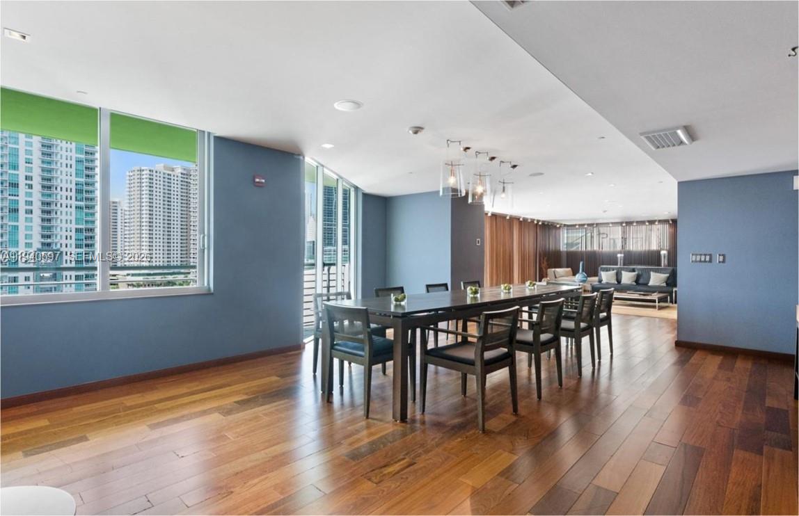 335 S Biscayne Blvd # 2910