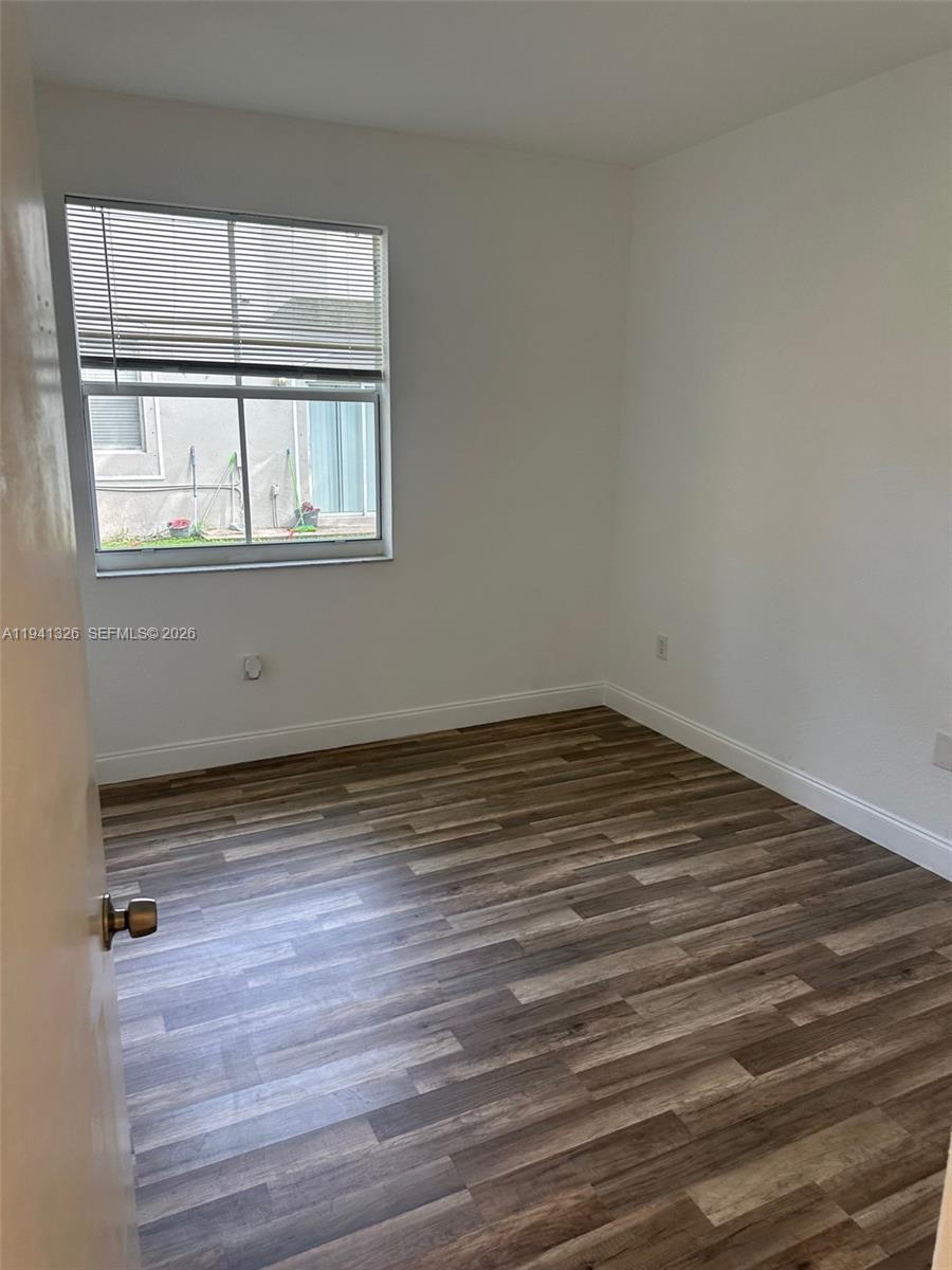 1663 SE 27th Dr # 102