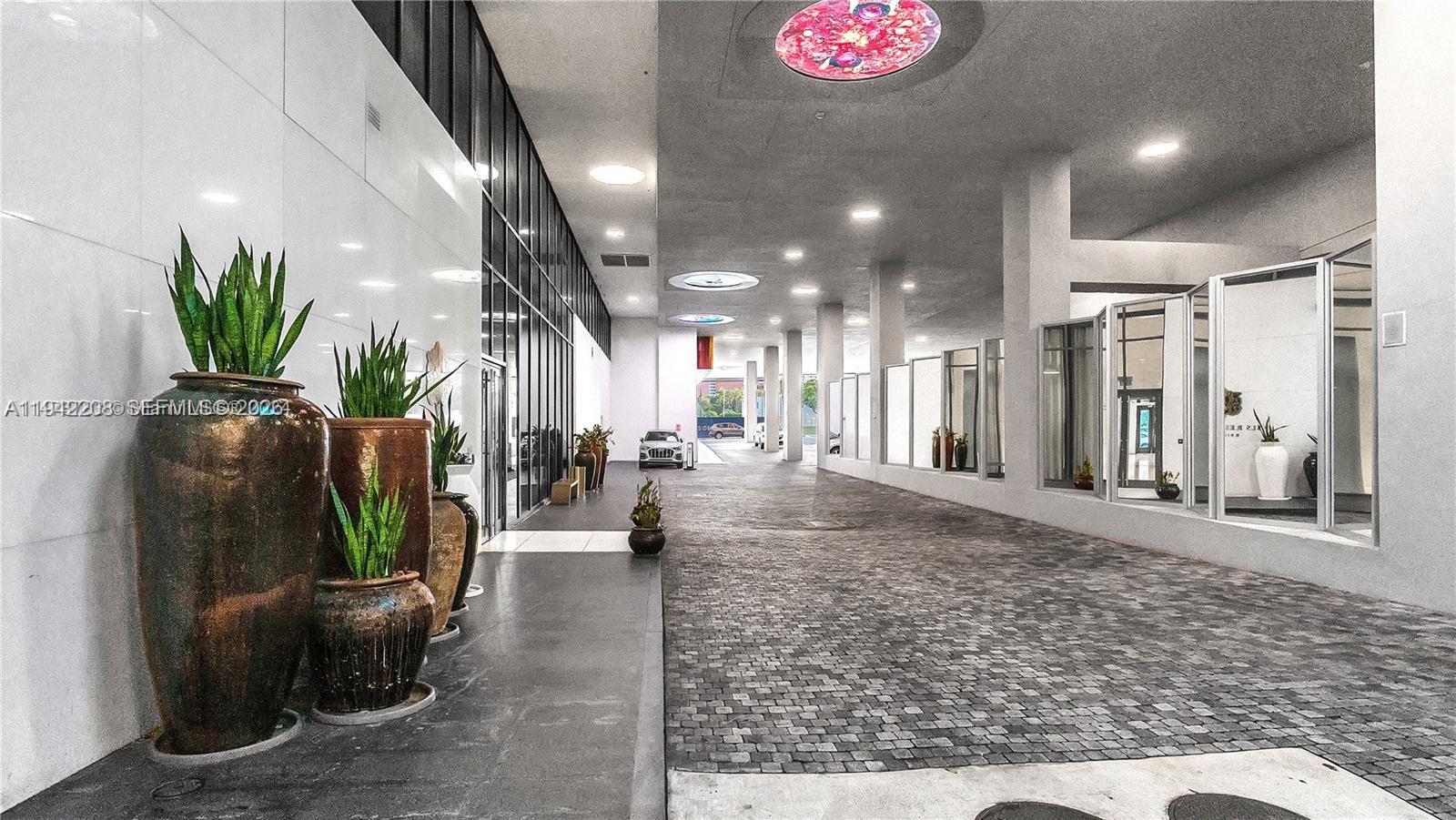 1300 S Miami Ave Unit: 1002