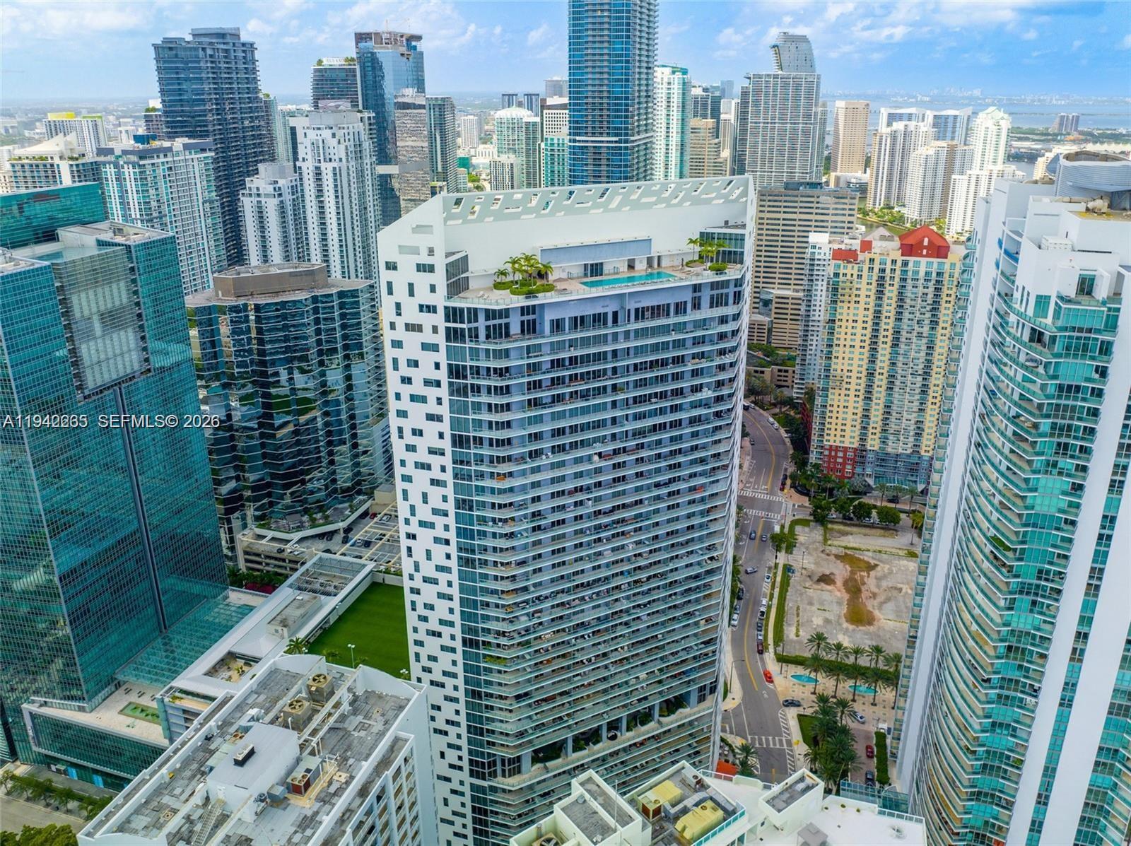 1300 Brickell Bay Dr # 2802