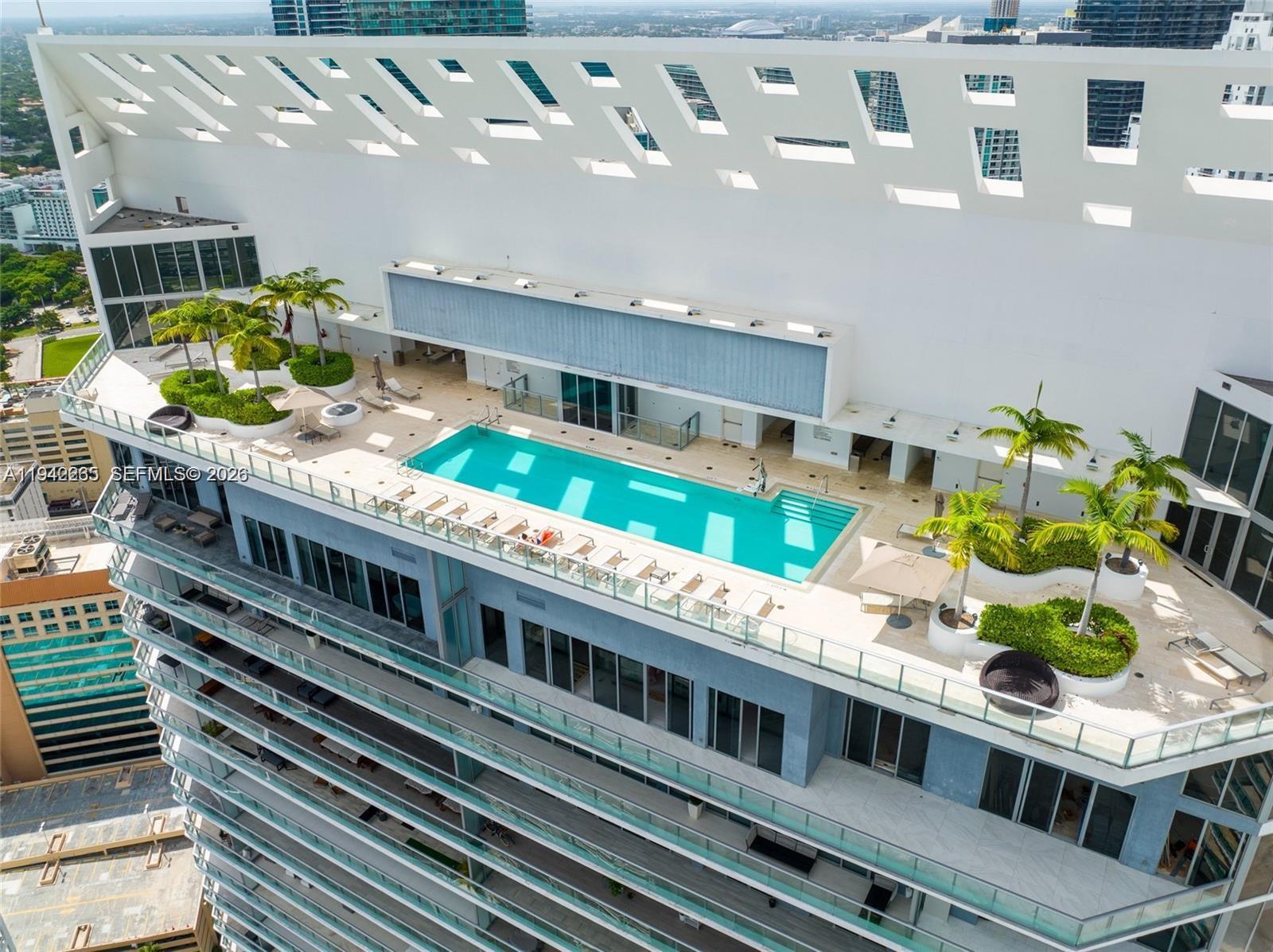 1300 Brickell Bay Dr # 2802