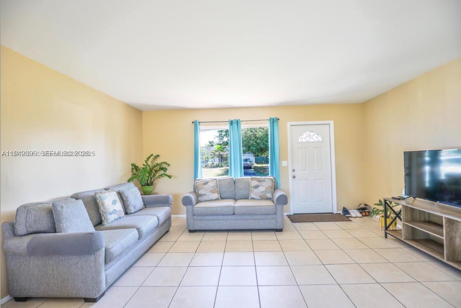 250 SW Homeland Rd, Port St. Lucie
