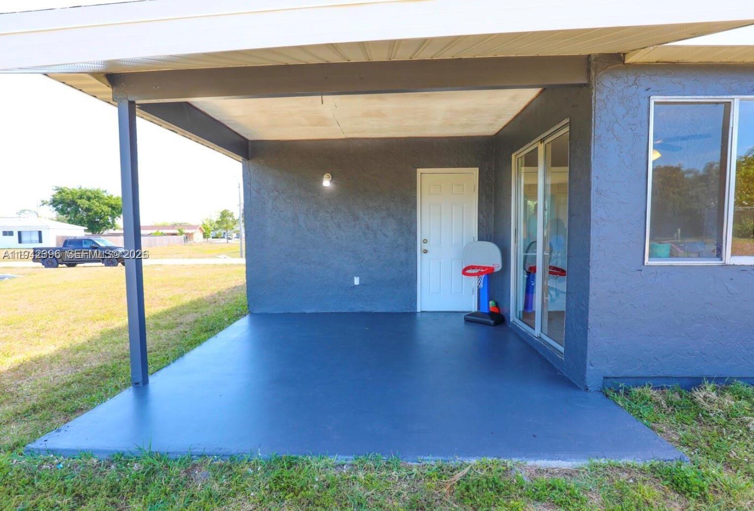 250 SW Homeland Rd, Port St. Lucie