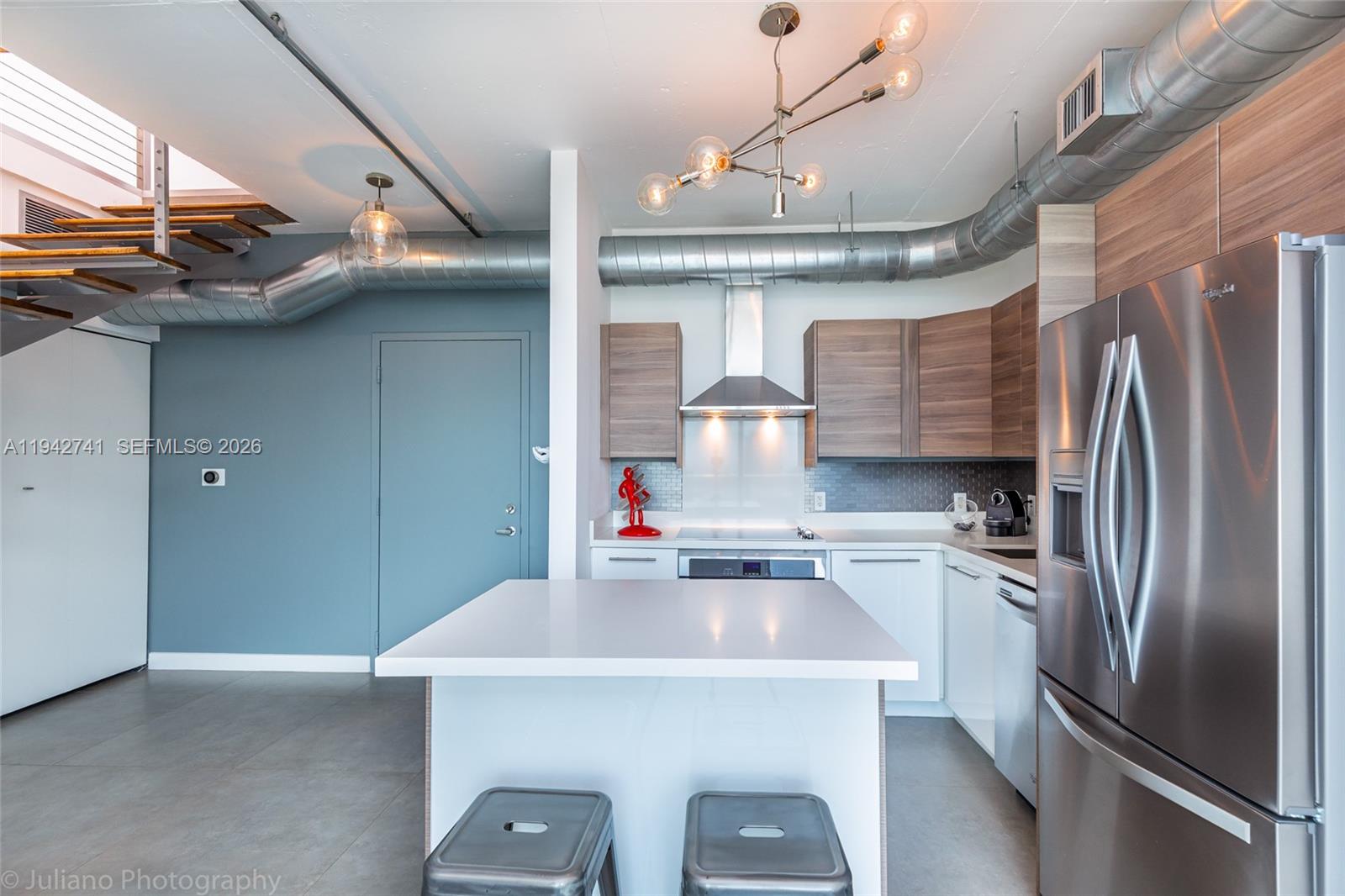 690 SW 1st Ct Unit: PHI17