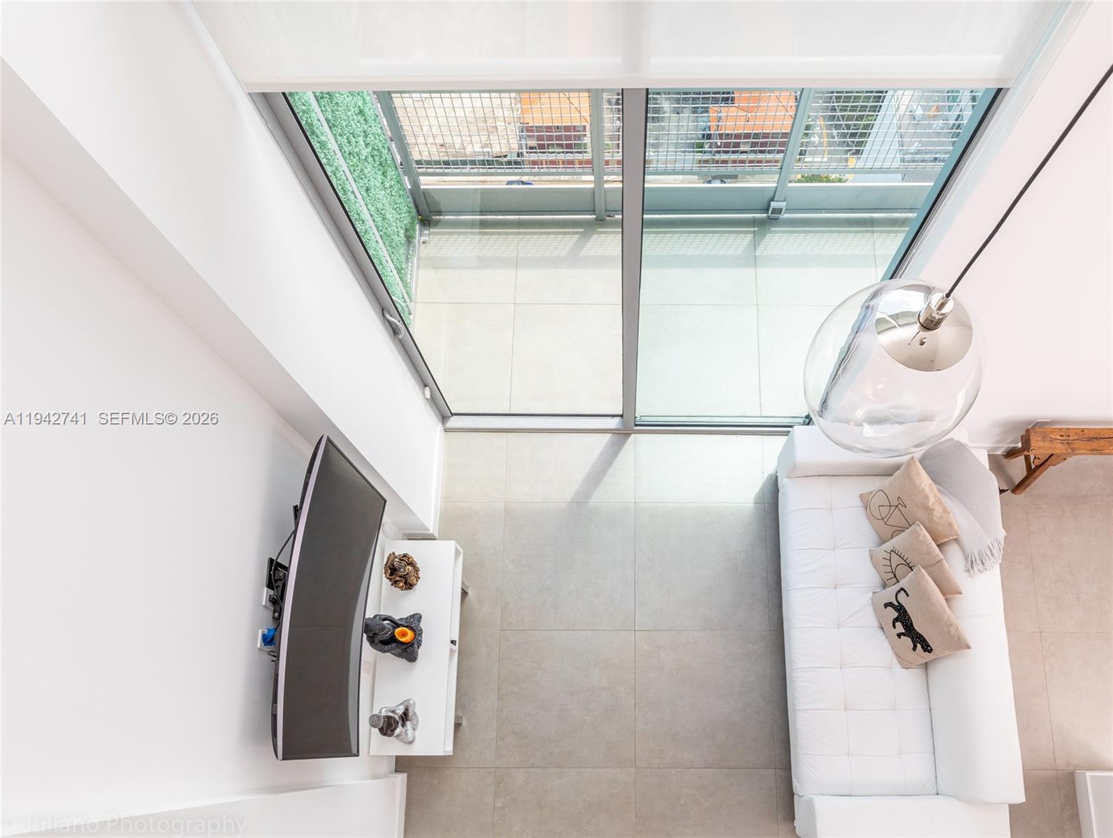 690 SW 1st Ct Unit: PHI17