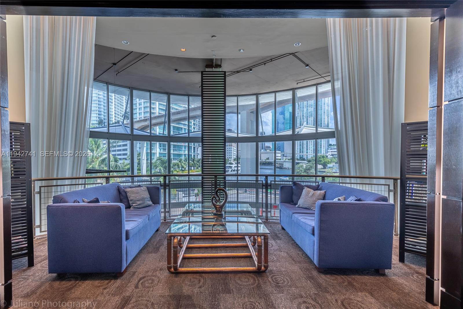 690 SW 1st Ct Unit: PHI17