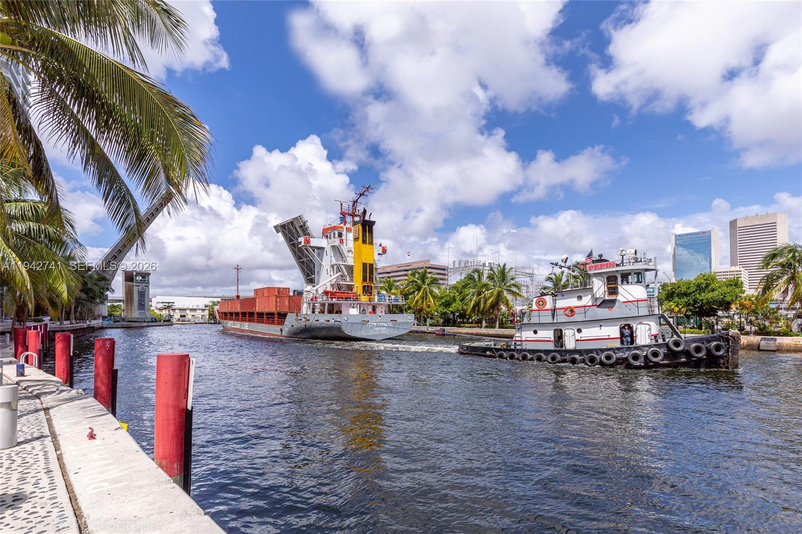 690 SW 1st Ct Unit: PHI17