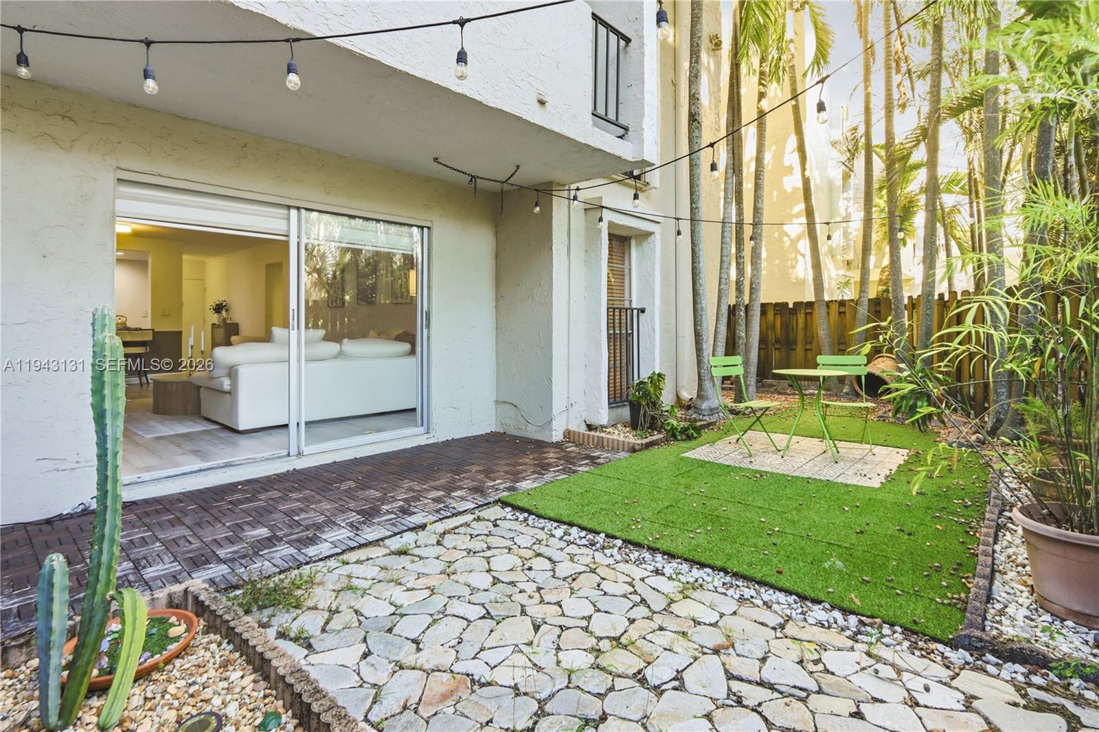 6902 N Kendall Dr # E101