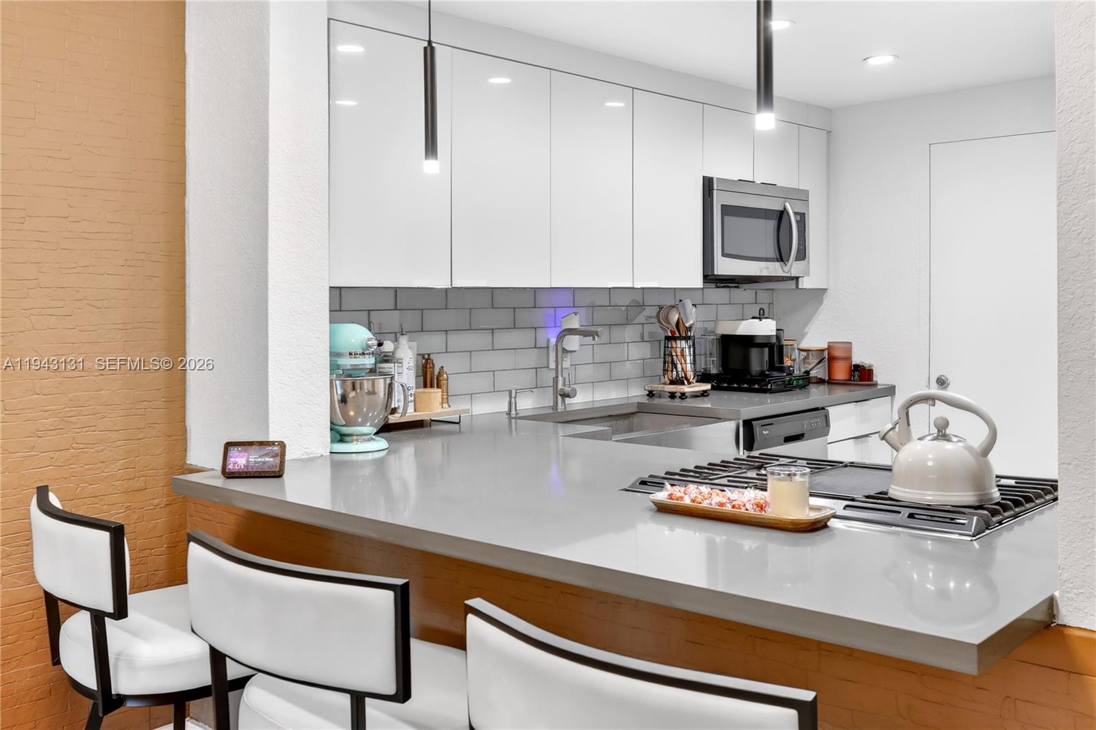 6902 N Kendall Dr # E101