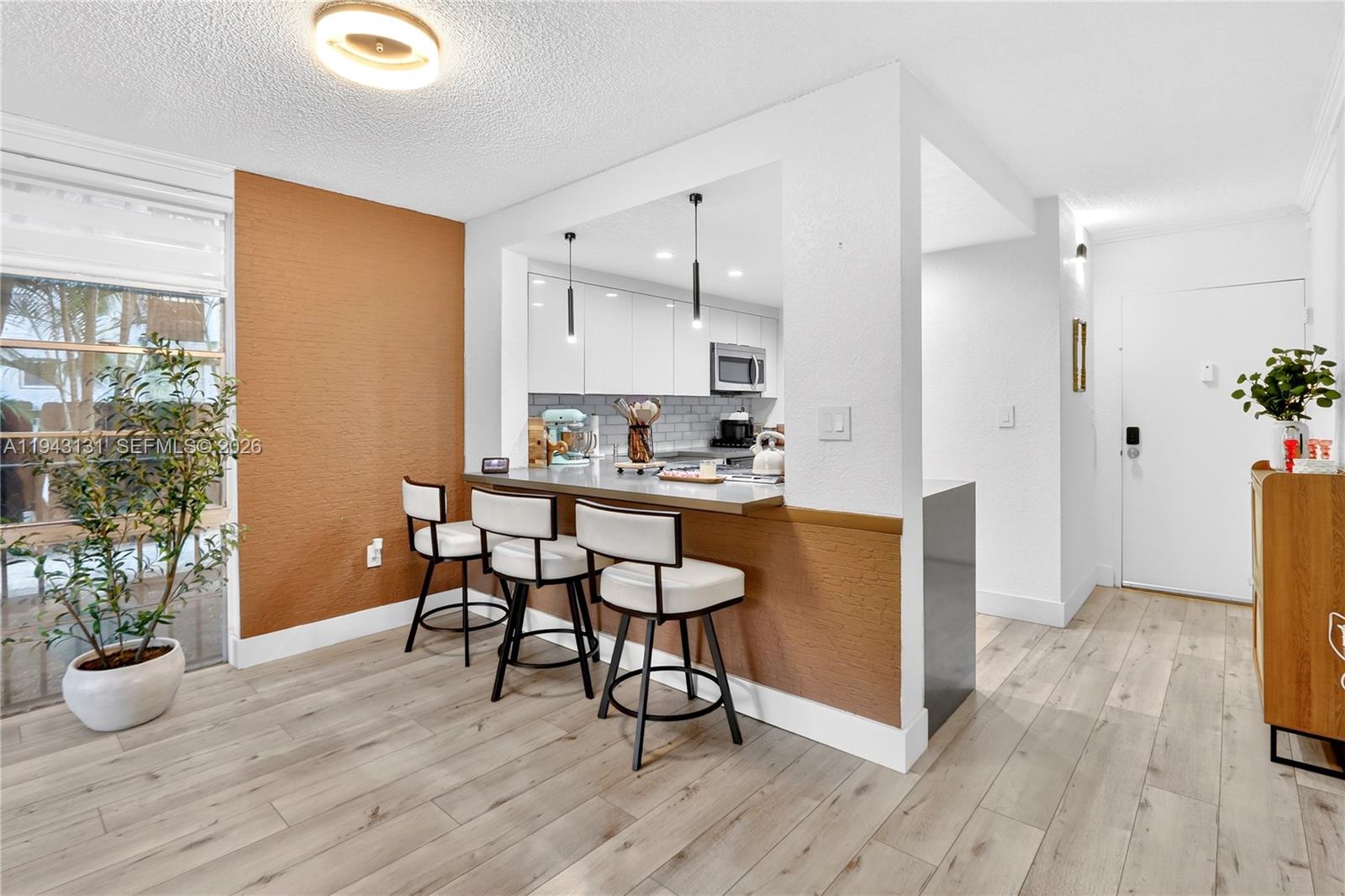 6902 N Kendall Dr # E101