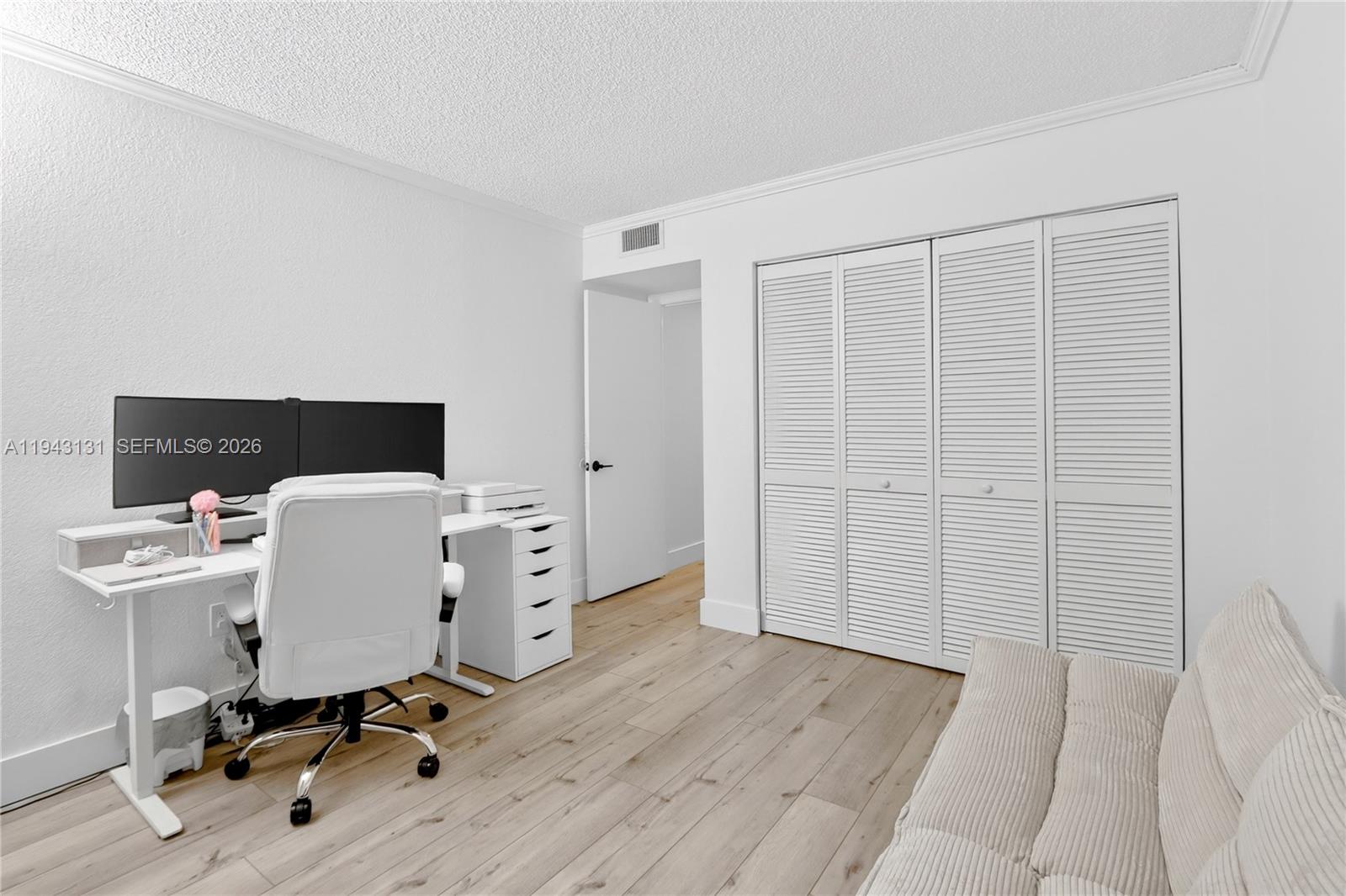 6902 N Kendall Dr # E101