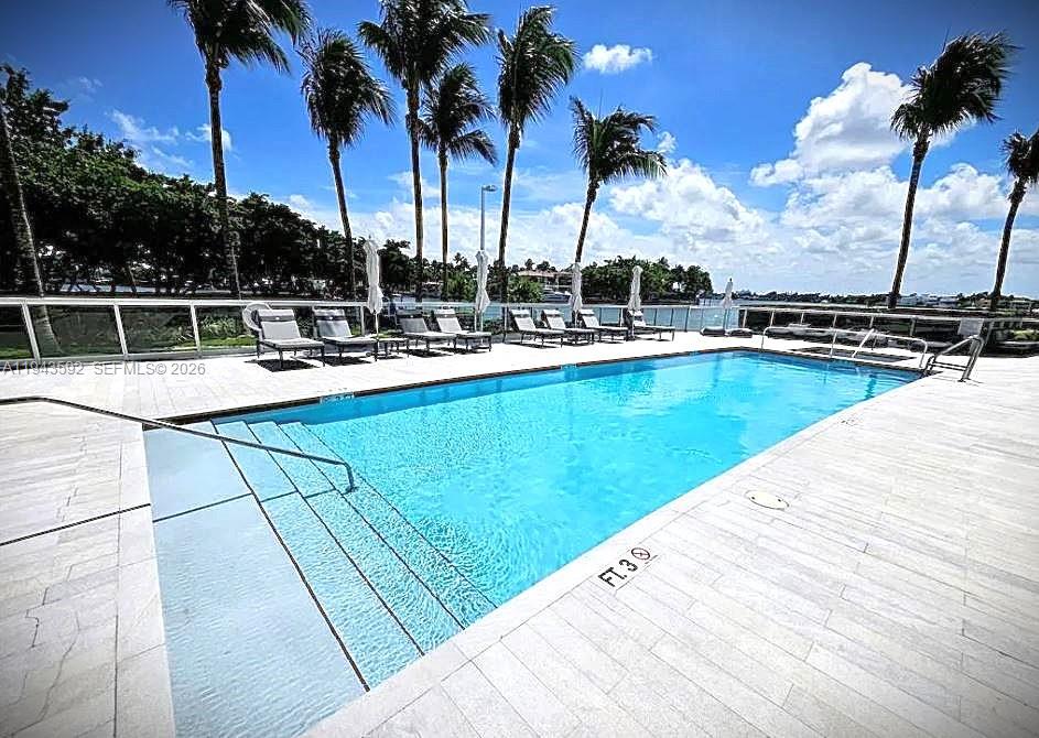 6700 Indian Creek Dr Unit: PH7