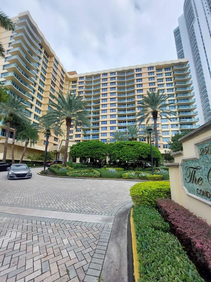 2501 S Ocean Dr # 1119