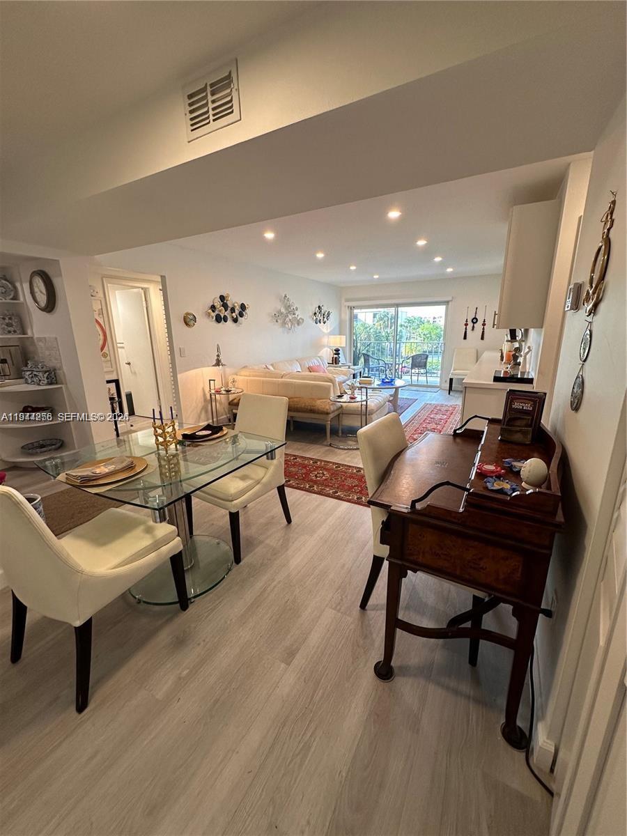 7765 SW 86th St # 303 Unit: F2-303