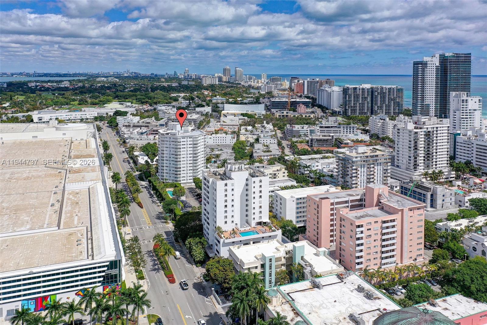 1881 Washington Ave # 5H