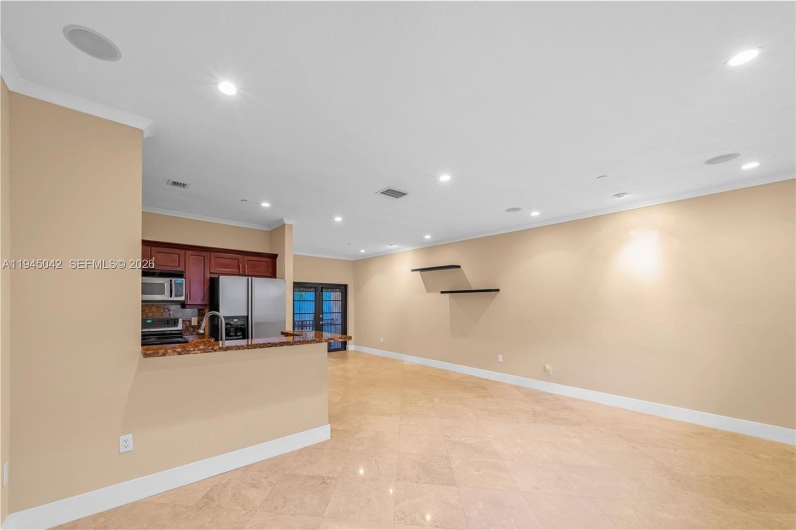 2829 Coconut Ave # 2829