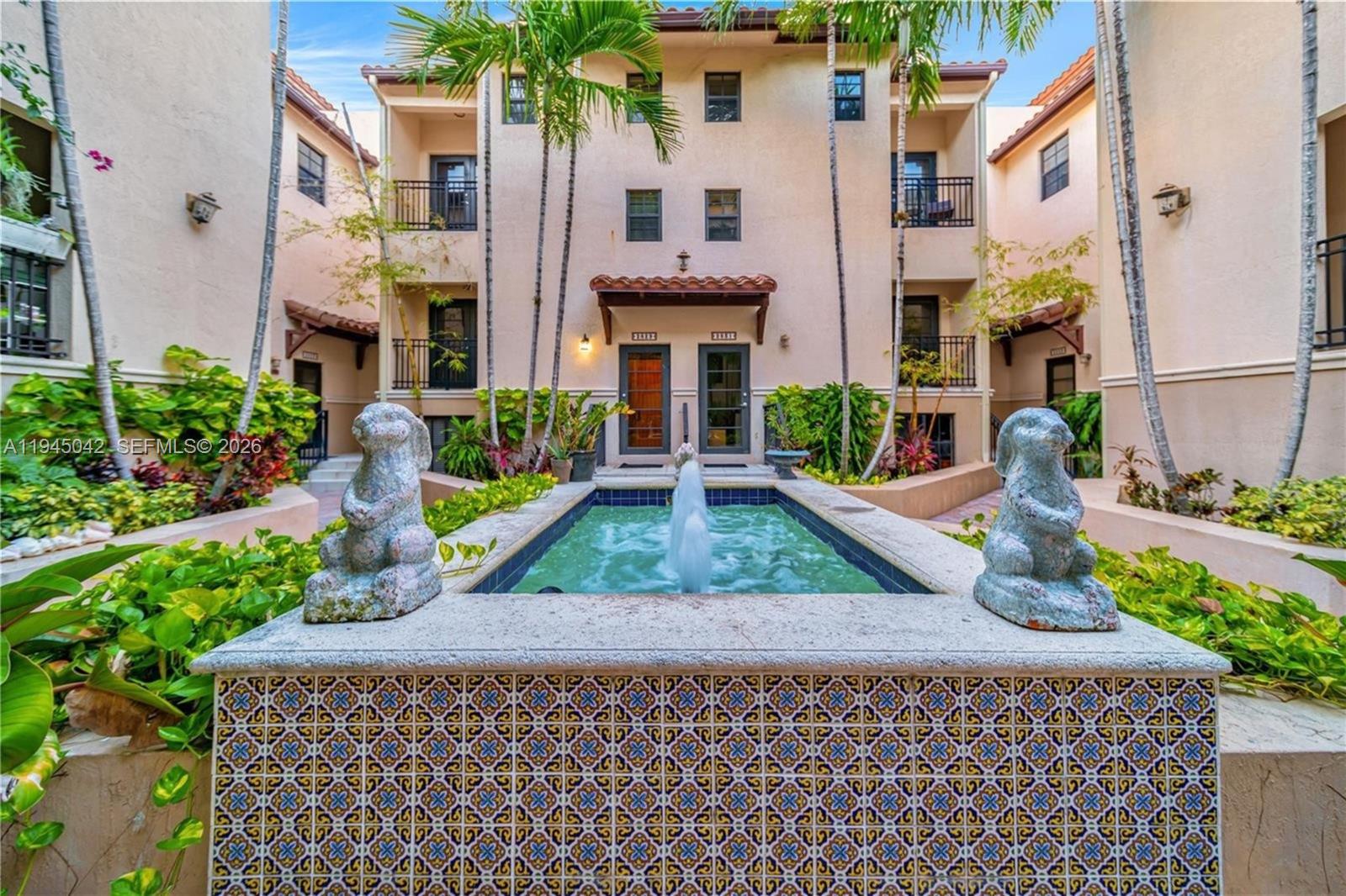 2829 Coconut Ave # 2829