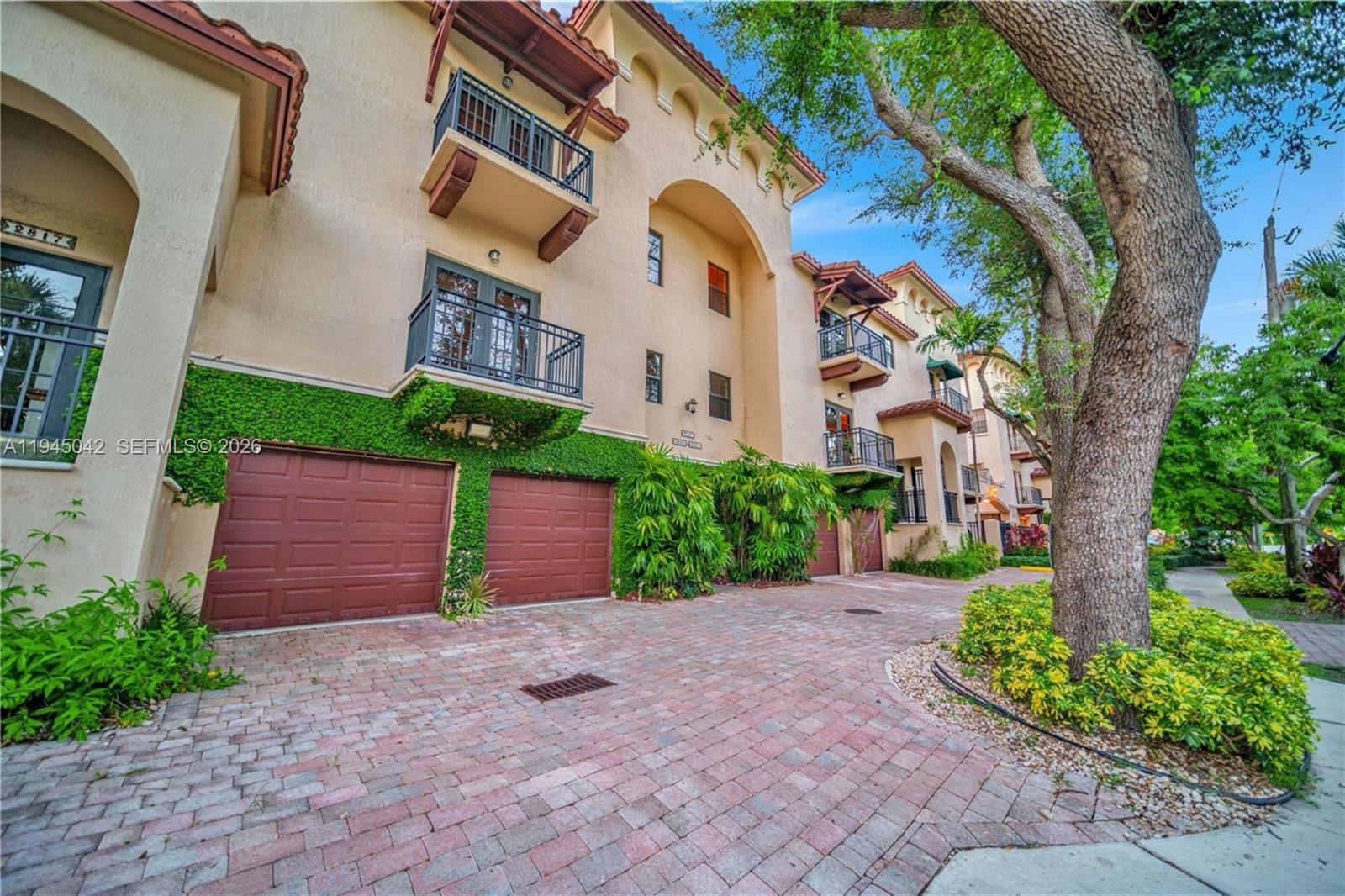 2829 Coconut Ave # 2829