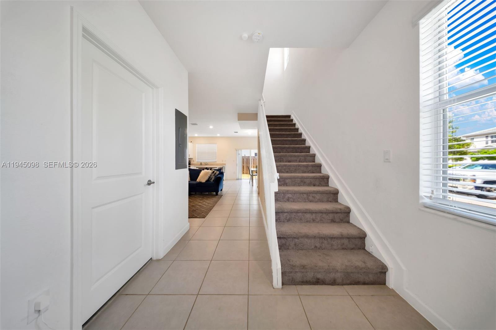 2699 SE 19th St # 2699