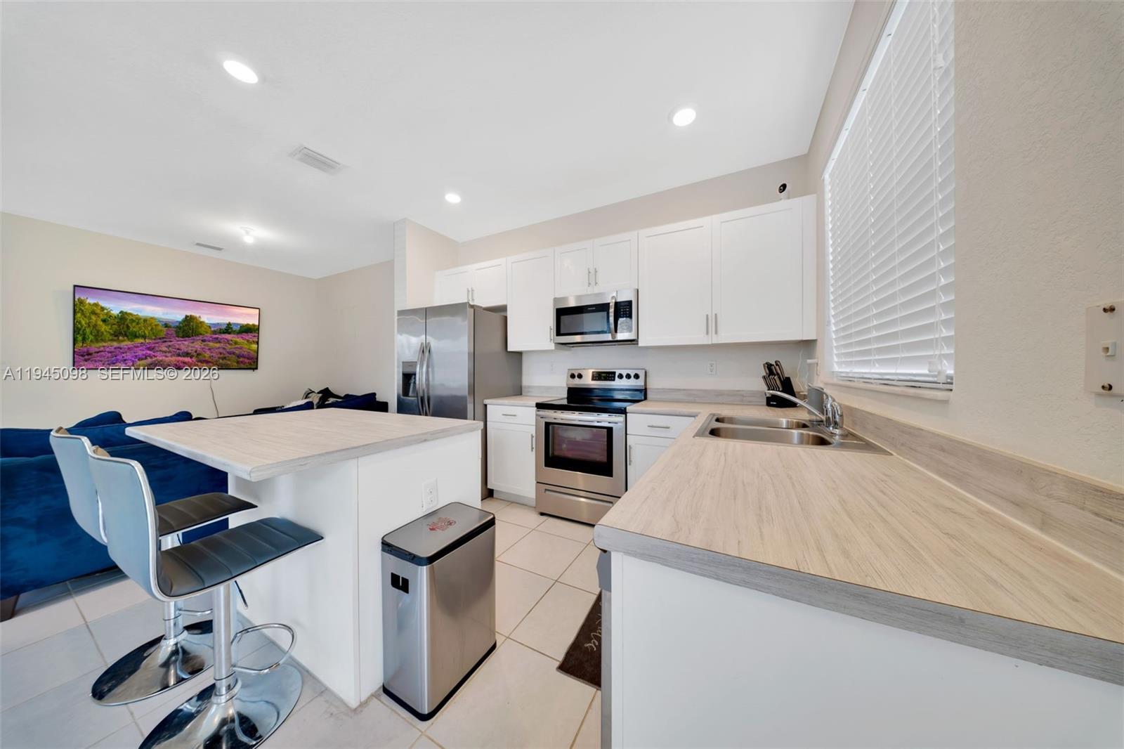 2699 SE 19th St # 2699