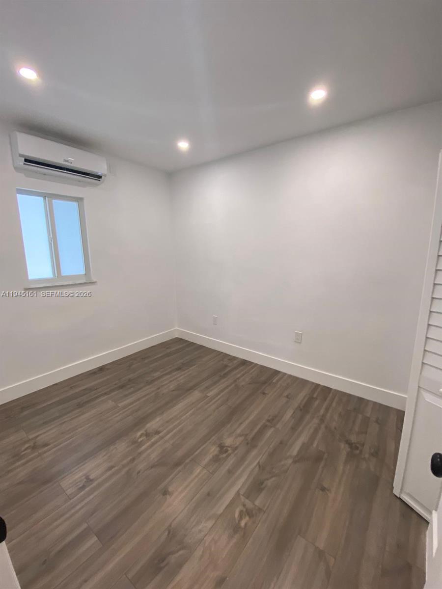 7411 Carlyle Ave # 2