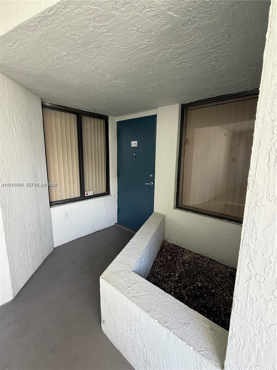 8255 SW 152nd Ave # 406 Unit: E-406