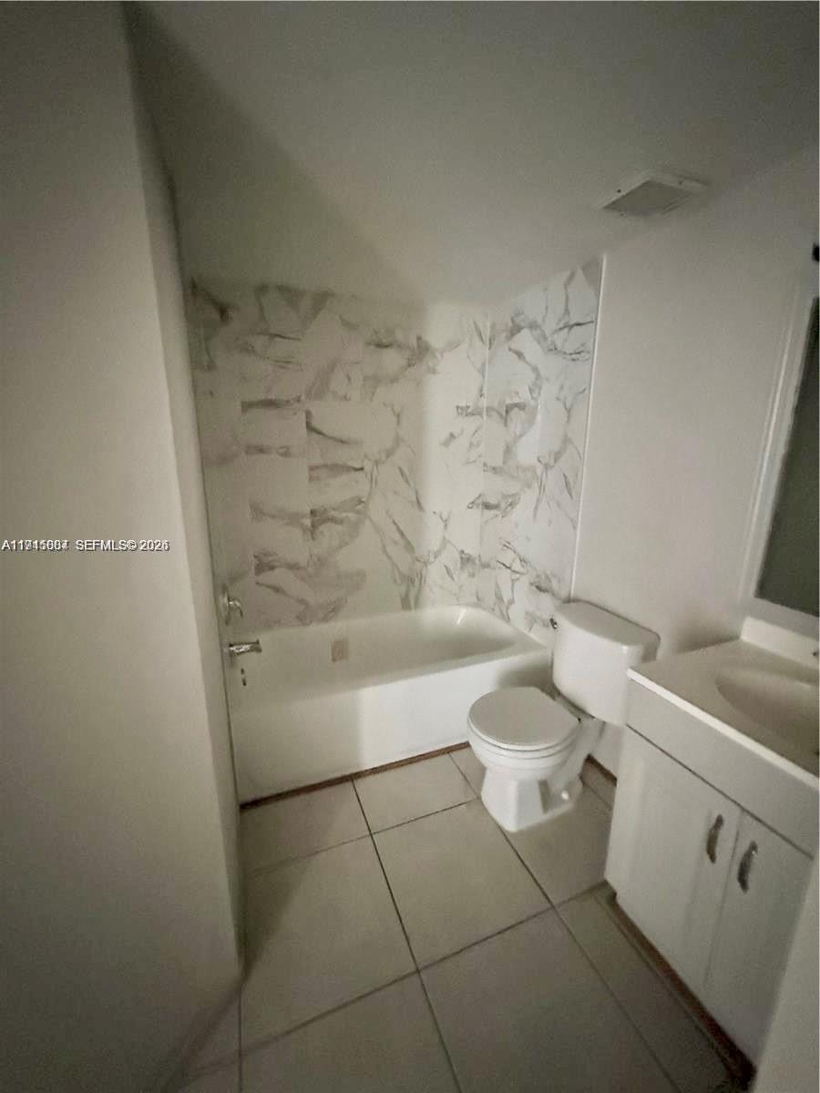 8255 SW 152nd Ave # 406 Unit: E-406