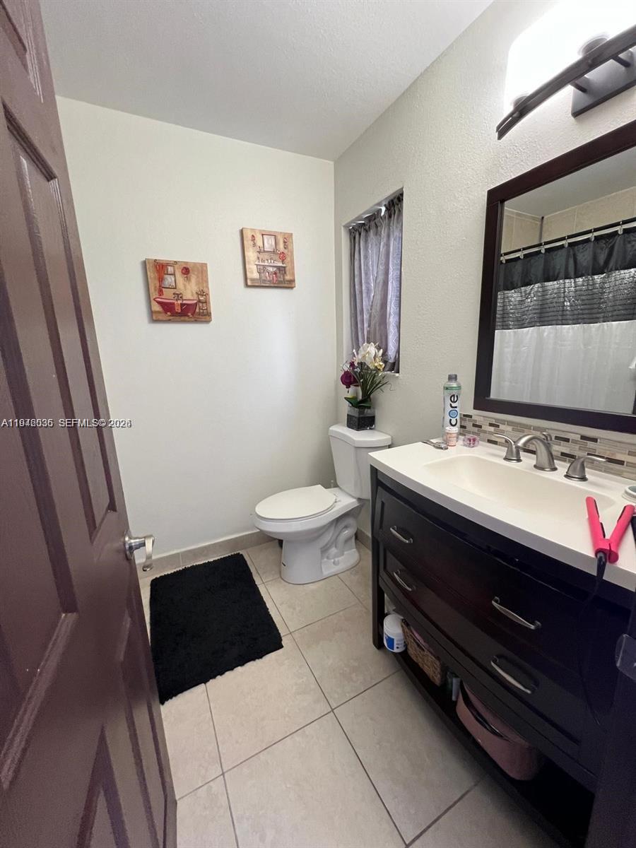 17401 SW 140th Ct